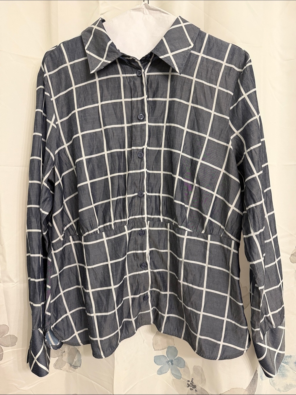 Soho Gray and White Grid Button-Front Shirt